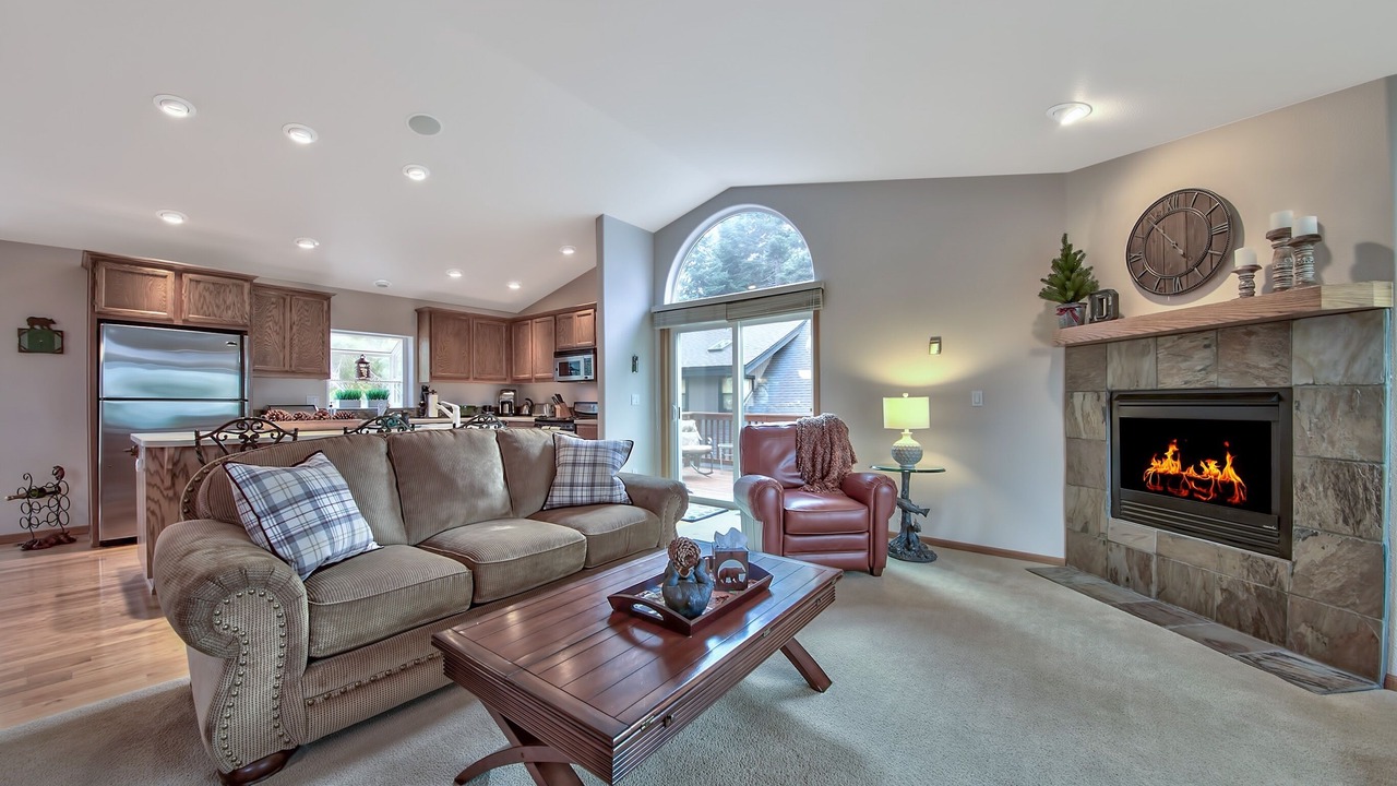 Photo of Livingroom in Montgomery Estates