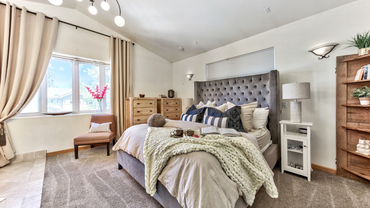 Photo of Bedroom in Tahoe Keys