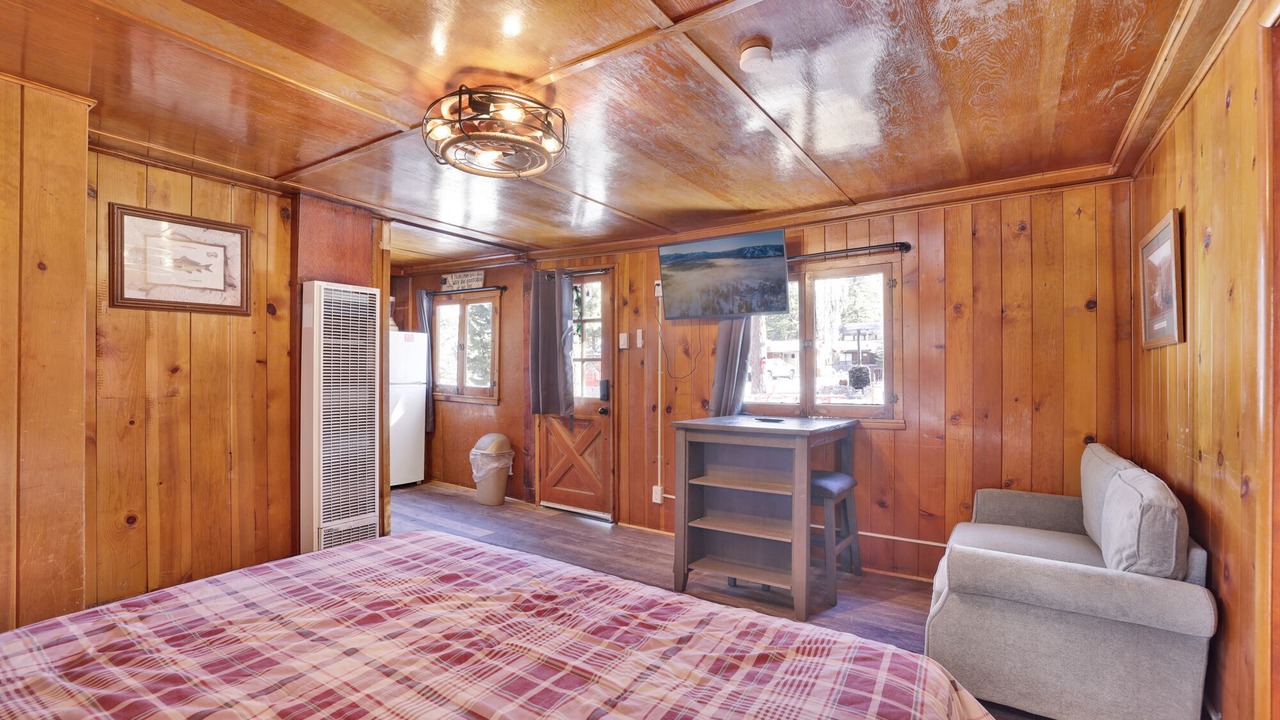 Photo of Bedroom in Big Bear Lake