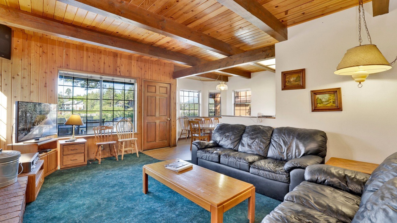 Photo of Livingroom in Patton