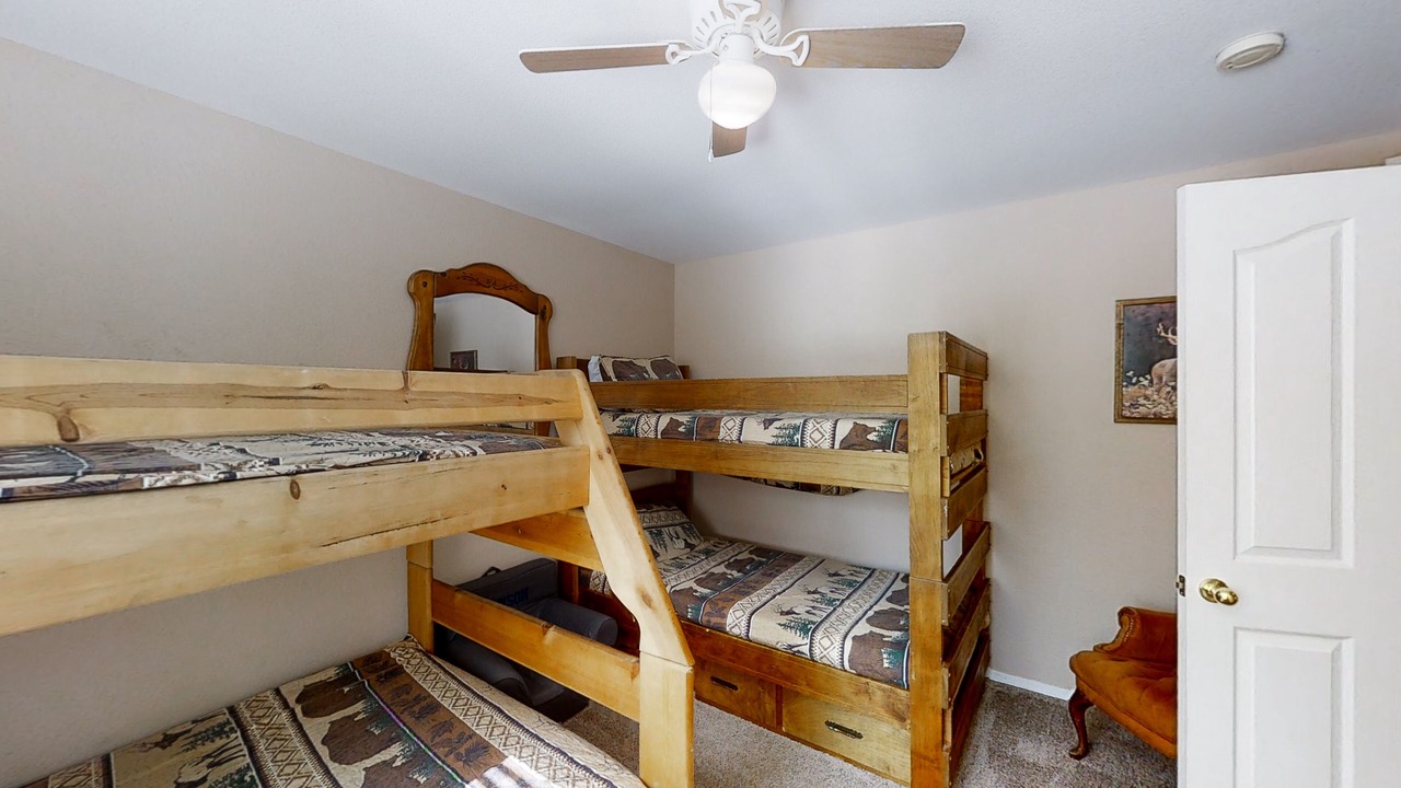 Photo of Bedroom in Shaver Lake