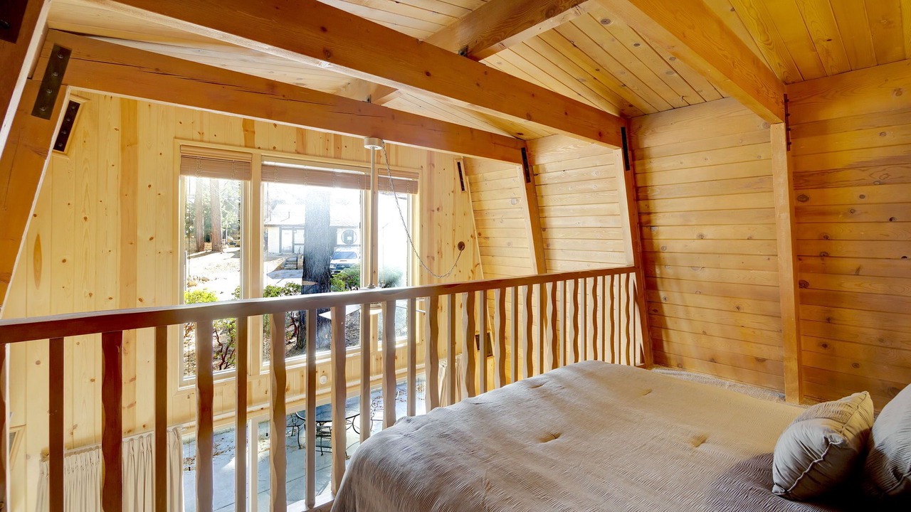 Photo of Bedroom in Summit Estates