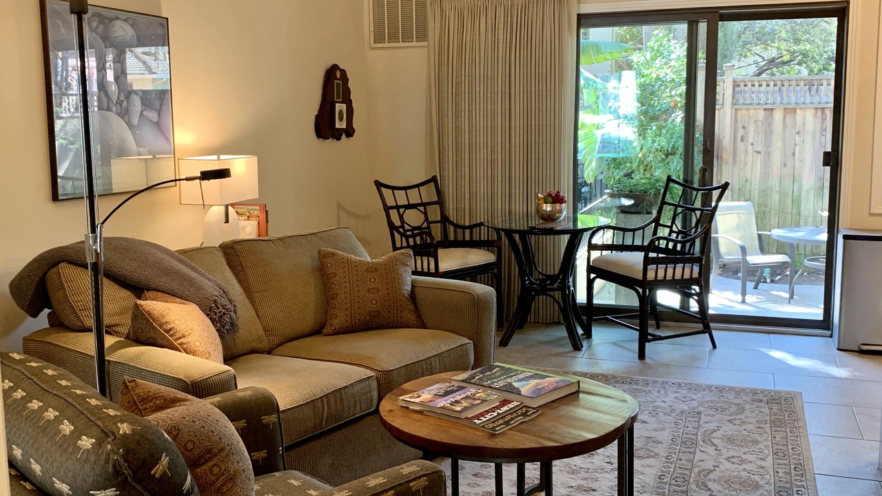 Photo of Livingroom in East Sacramento