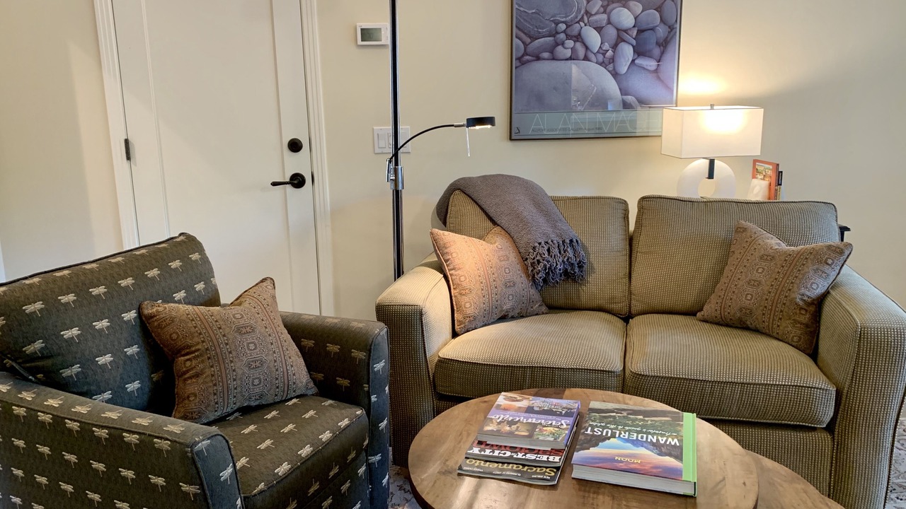 Photo of Livingroom in East Sacramento