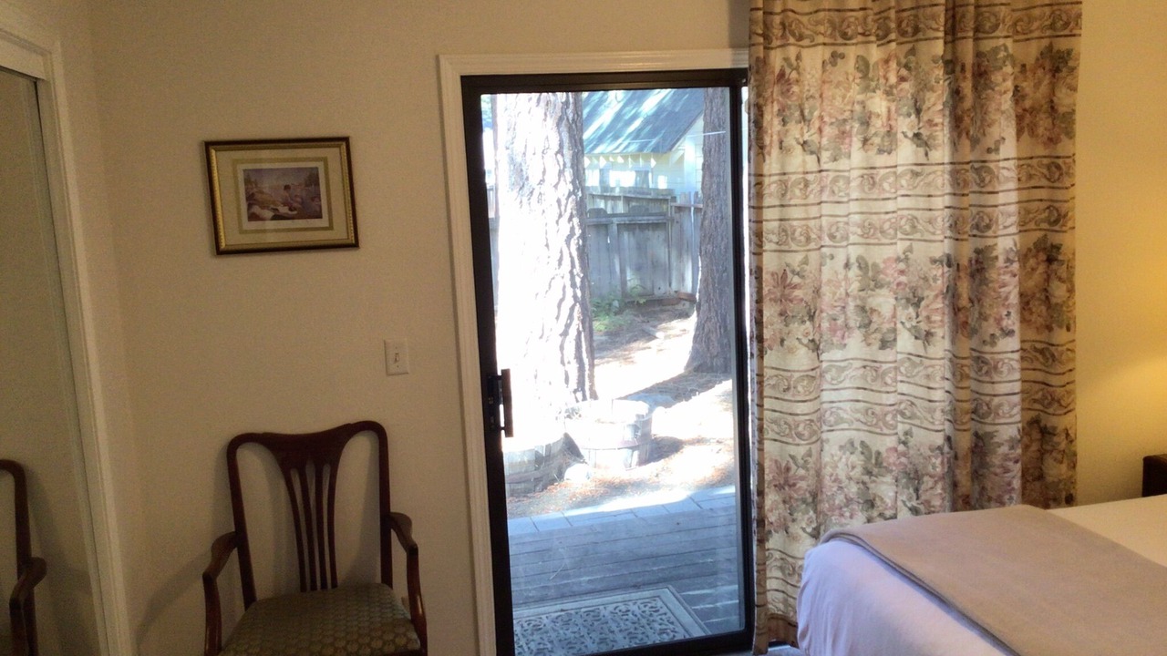 Photo of Bedroom in Al Tahoe