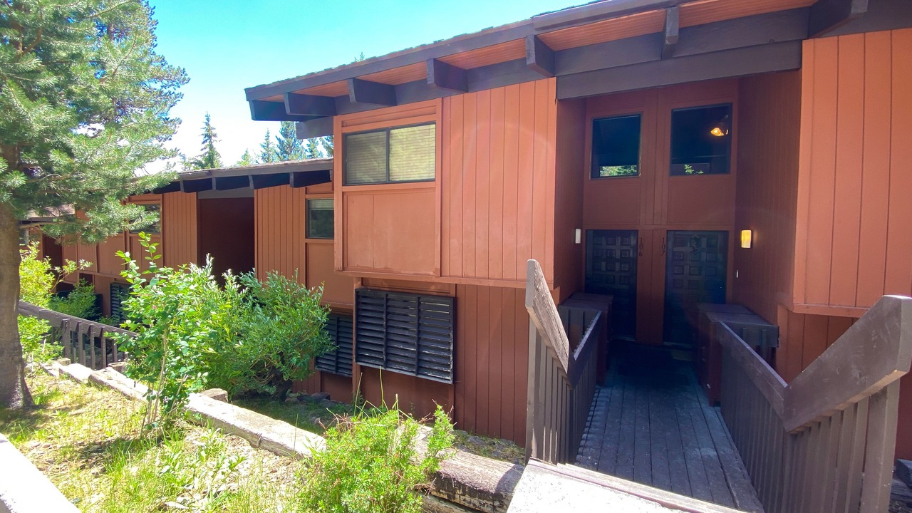 Photo of Outdoor in Mammoth Lakes