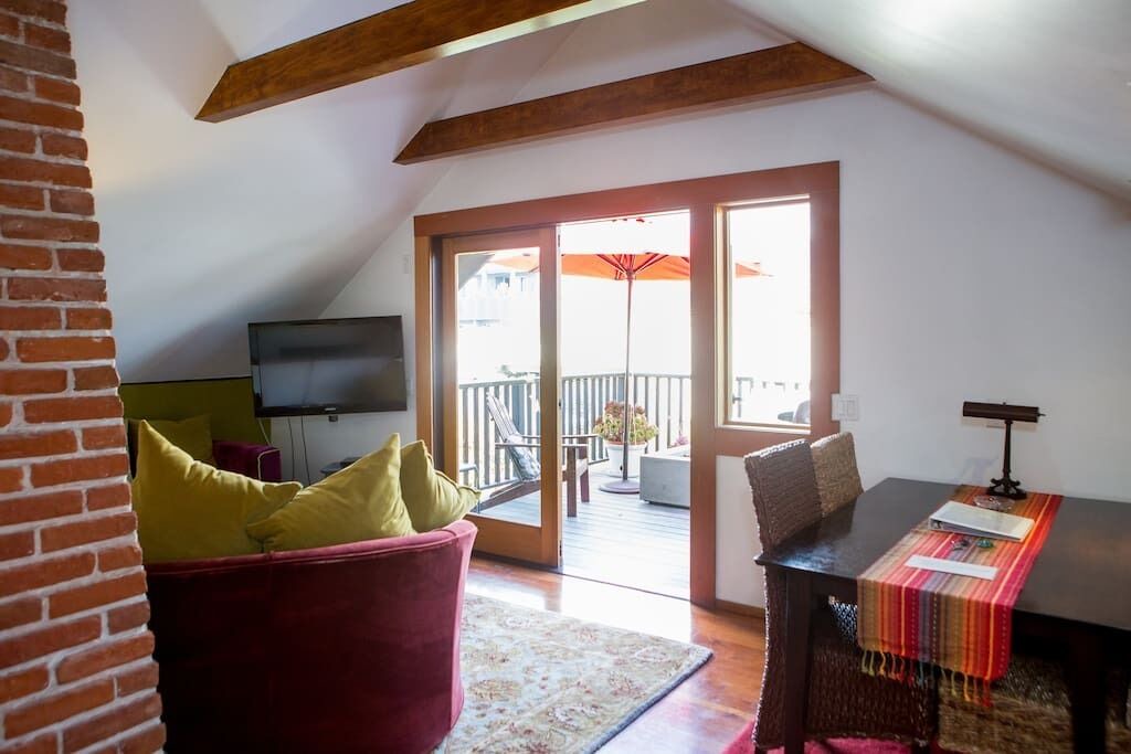 Photo of Livingroom in Lower State