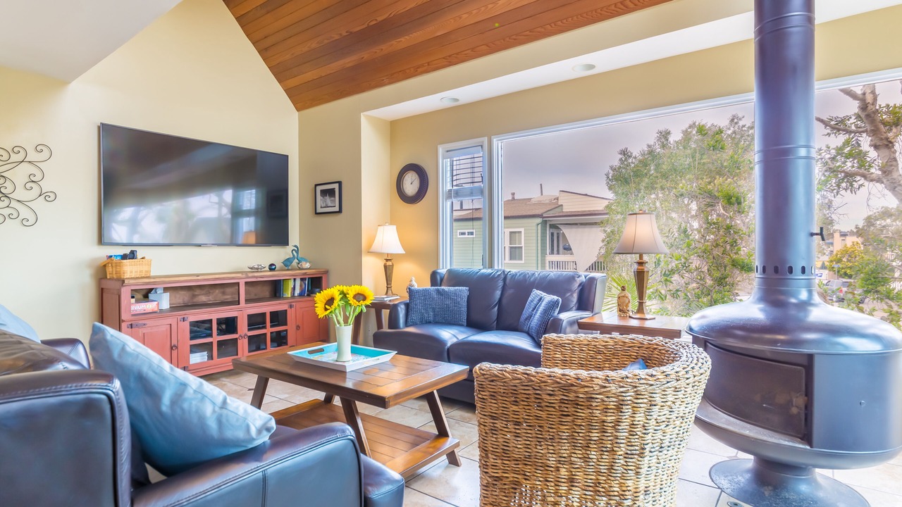Photo of Bedroom in South Mission Beach