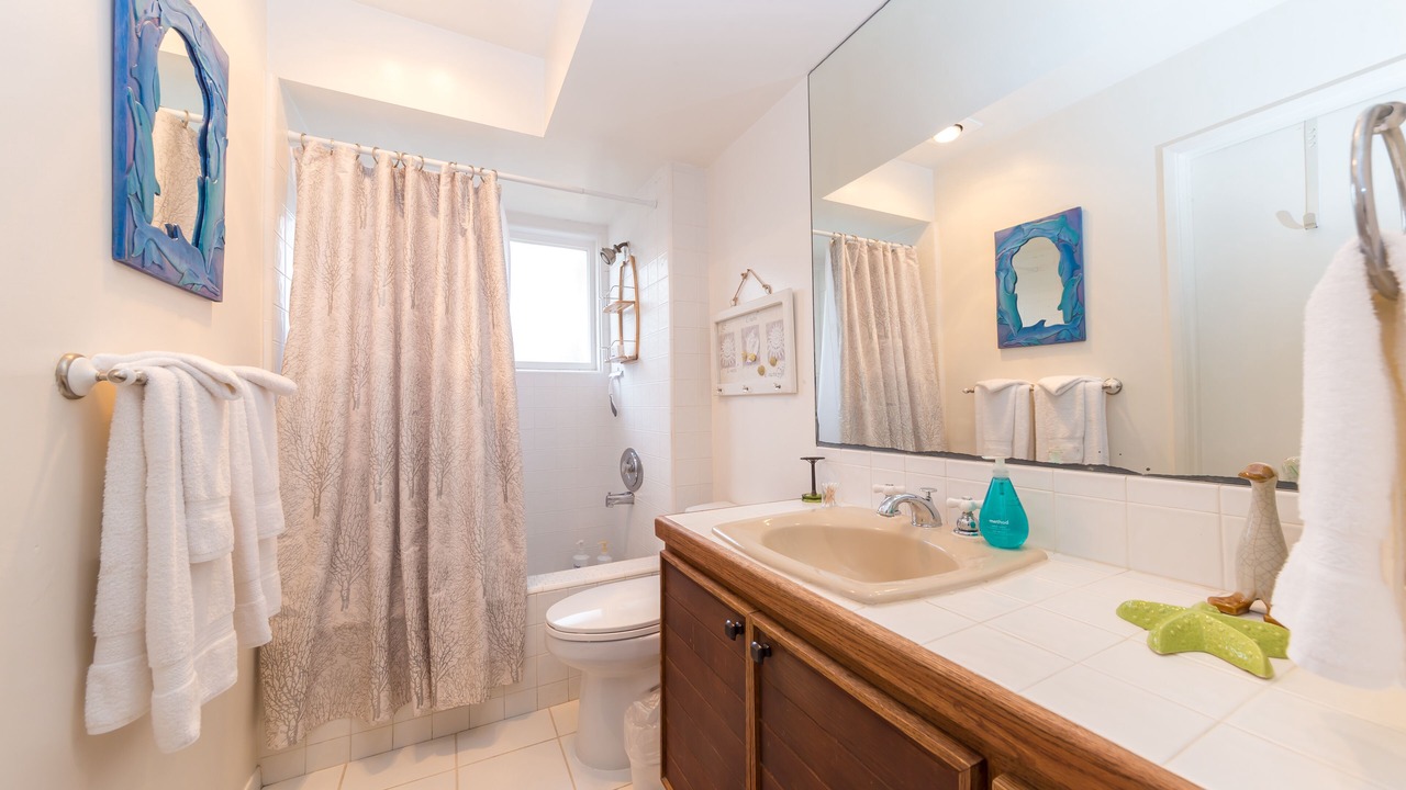 Photo of Bathroom in South Mission Beach