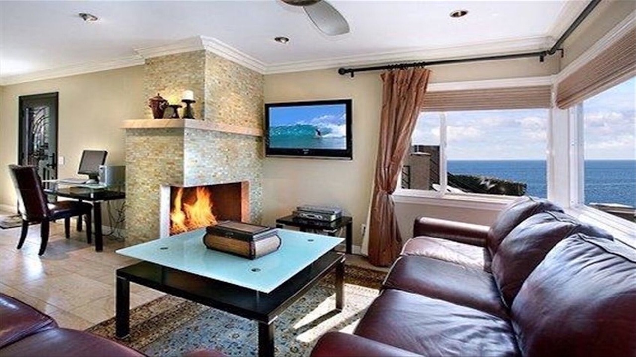 Photo of Bedroom in Laguna Beach