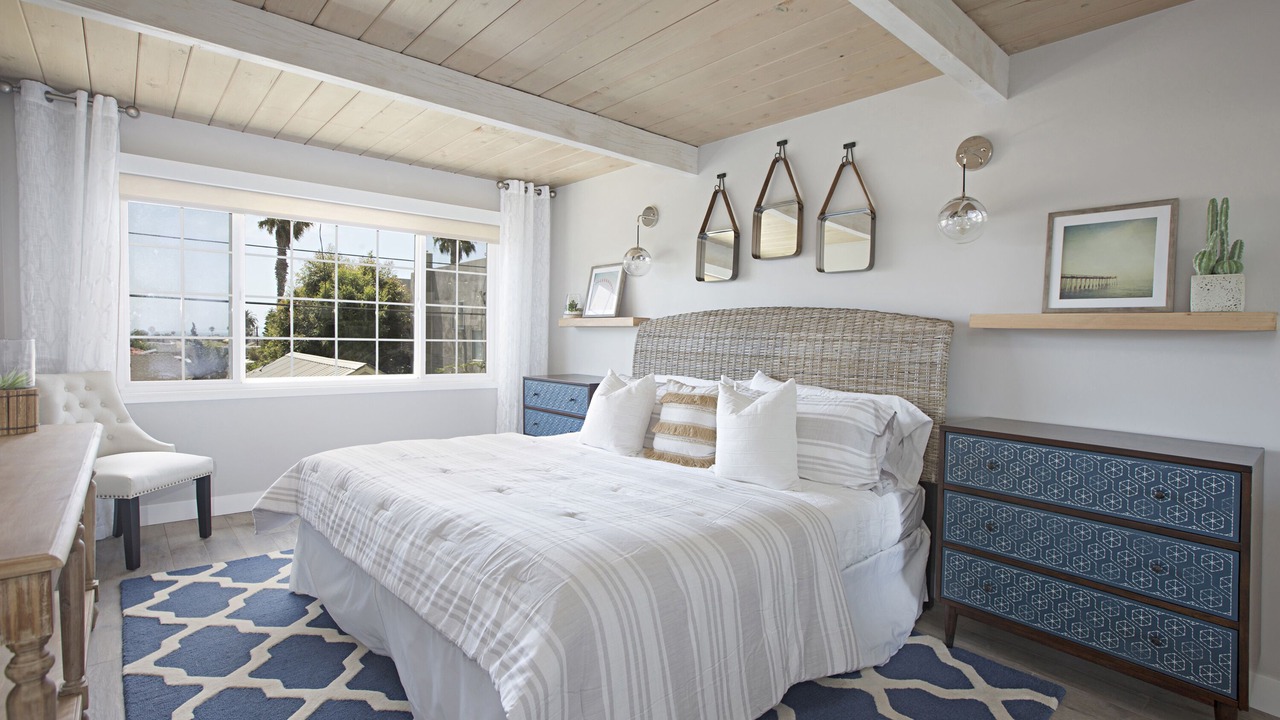 Photo of Bedroom in Village of La Jolla