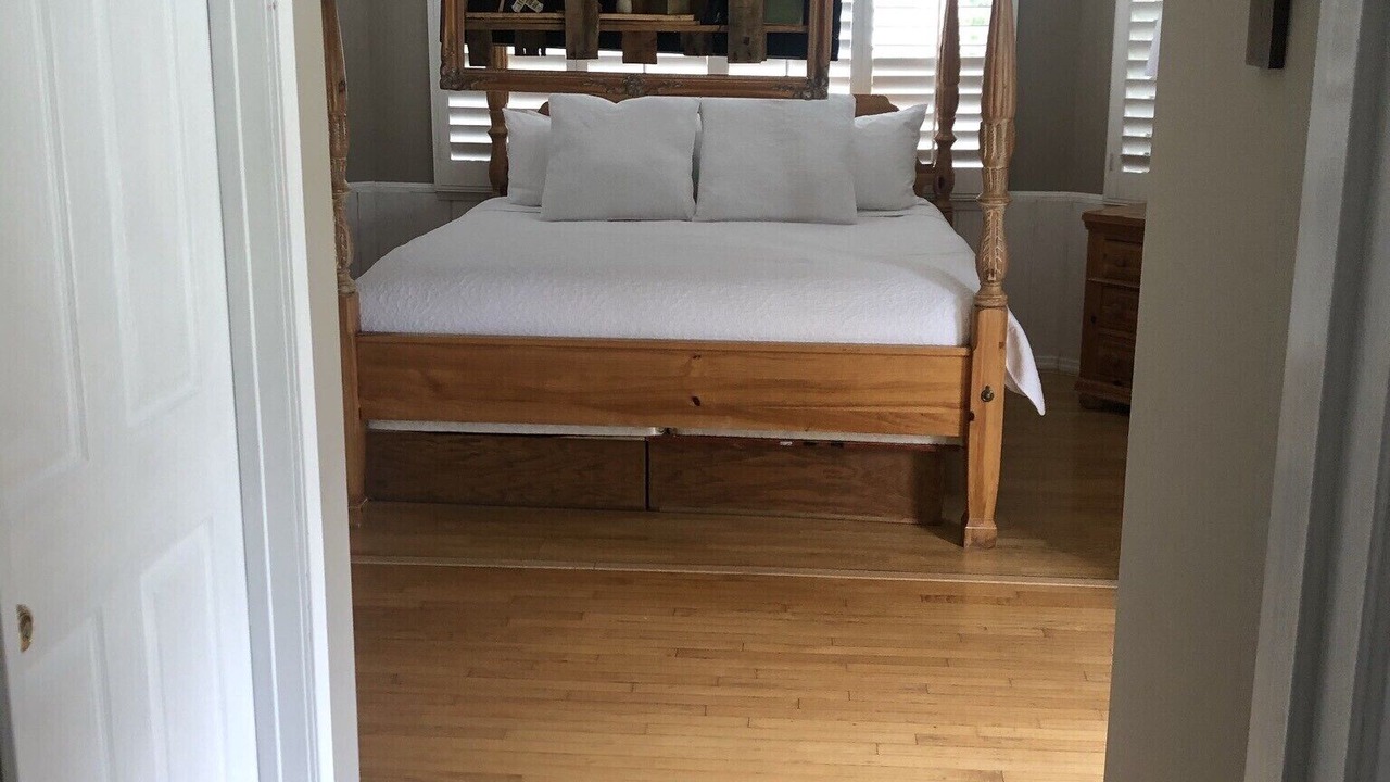 Photo of Bedroom in Thousand Oaks