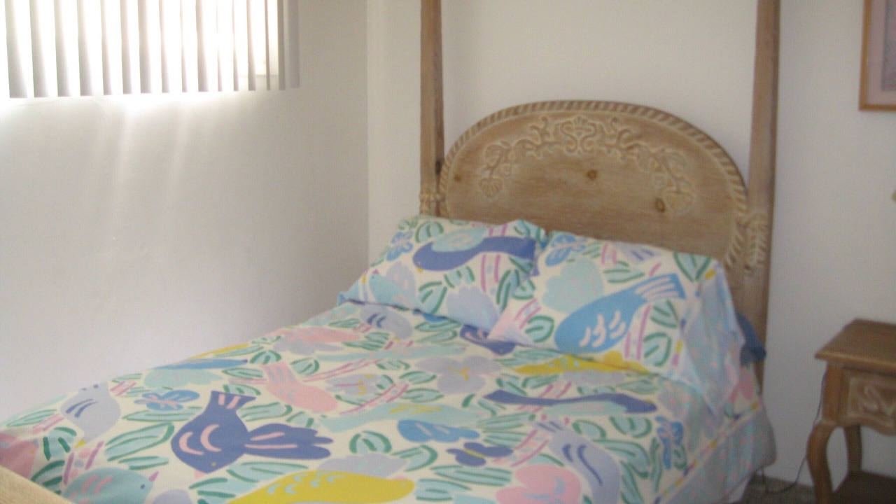 Photo of Bedroom in South Mission Beach