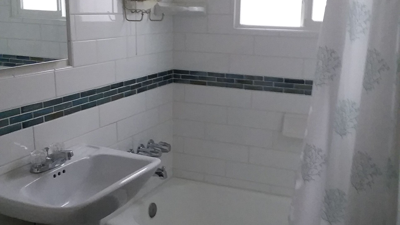 Photo of Bathroom in South Mission Beach