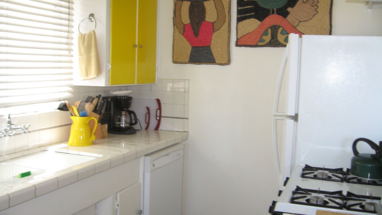 Photo of Kitchen in South Mission Beach