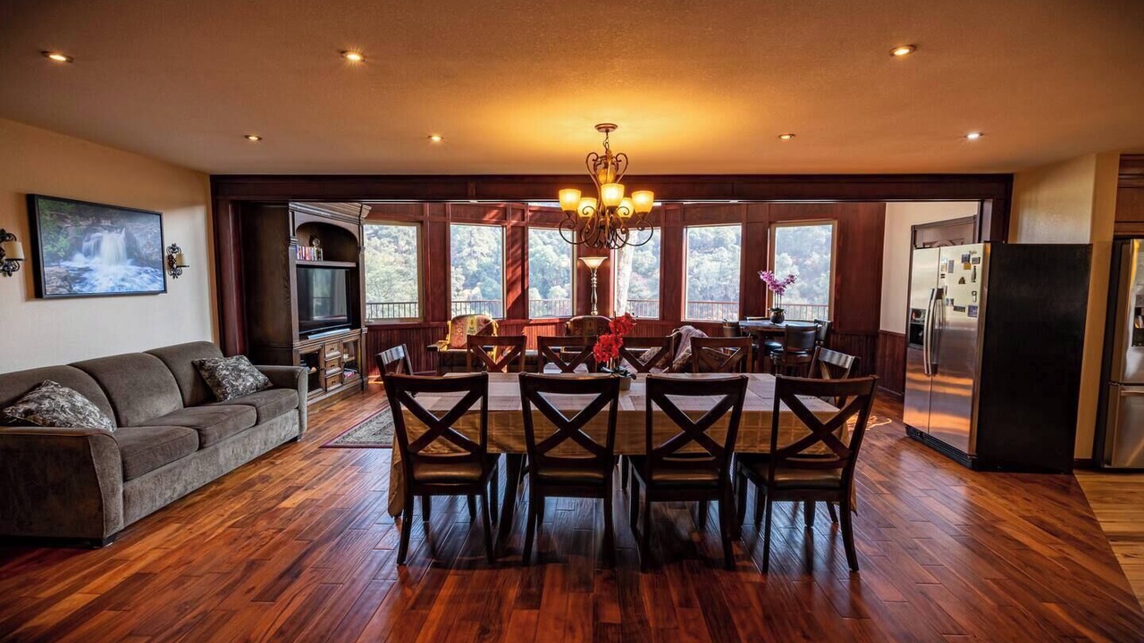Photo of Bedroom in Yosemite Forks