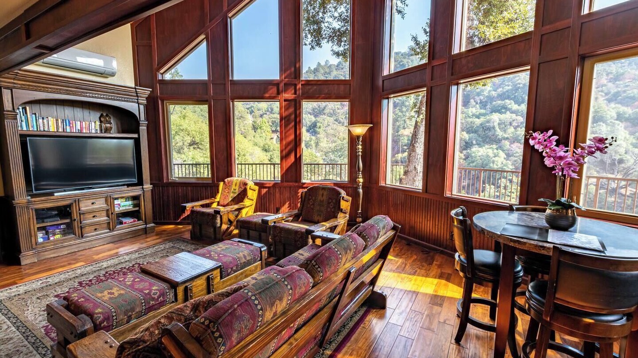 Photo of Bedroom in Yosemite Forks