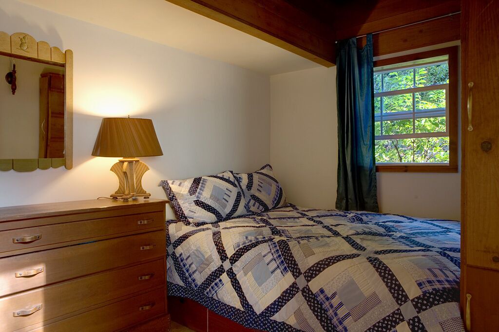 Photo of Bedroom in Cazadero