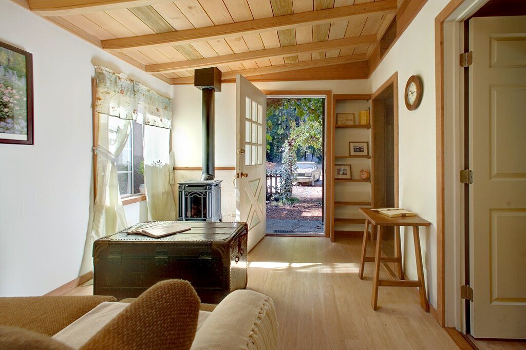 Photo of Bedroom in Cazadero