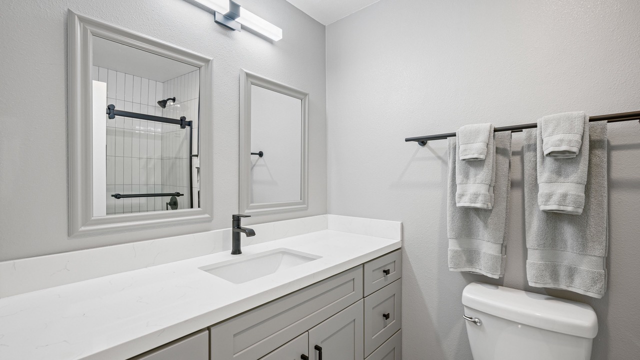 Photo of Bathroom in South Mission Beach