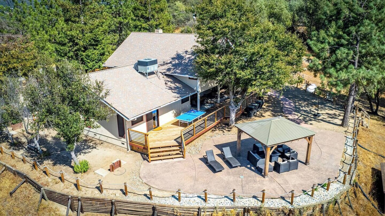 Photo of Outdoor in Oakhurst