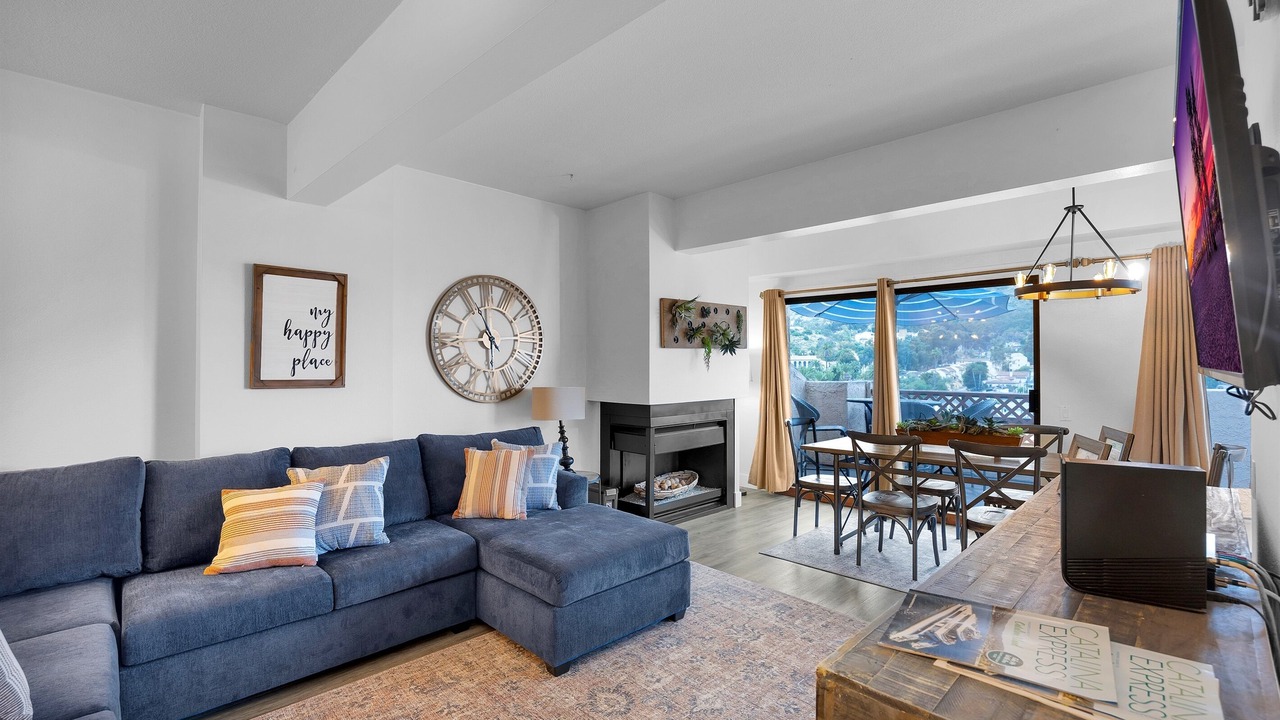 Photo of Livingroom in Avalon