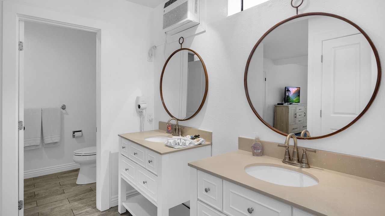 Photo of Bathroom in Avalon