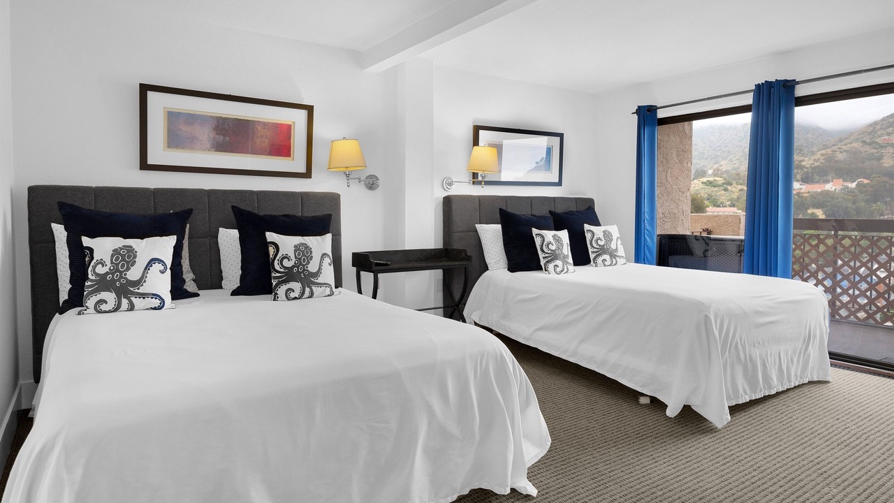 Photo of Bedroom in Avalon