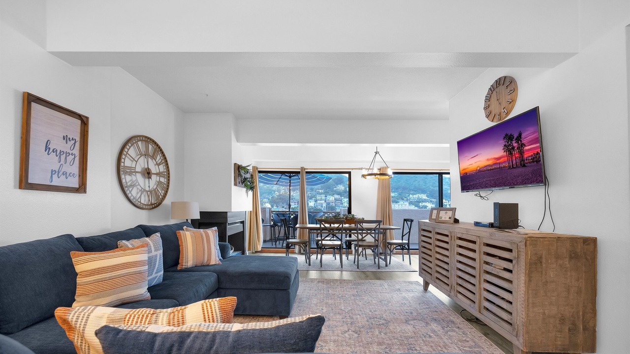 Photo of Livingroom in Avalon