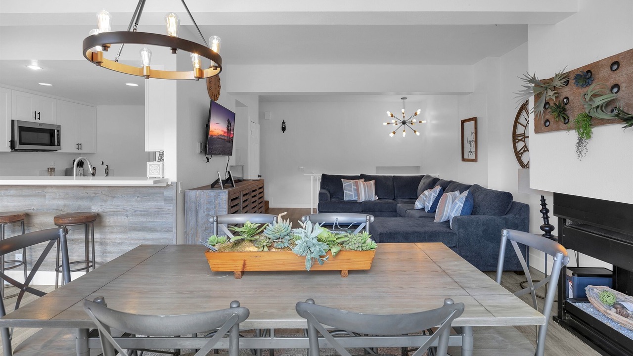 Photo of Livingroom in Avalon