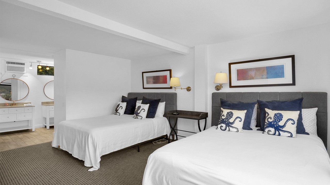 Photo of Bedroom in Avalon