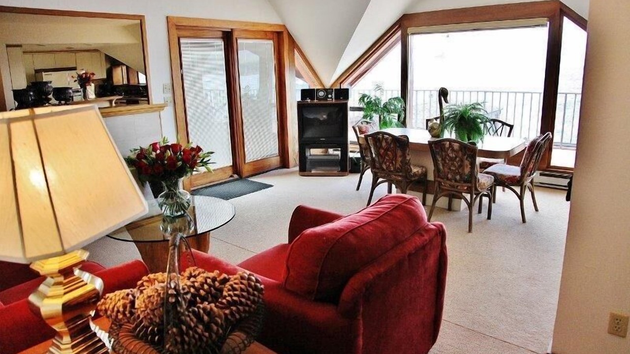 Photo of Livingroom in Tahoe Vista