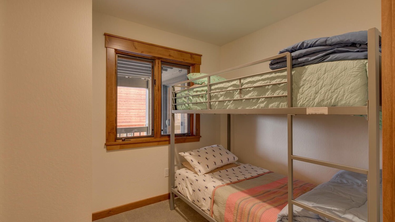 Photo of Bedroom in Kingswood Estates