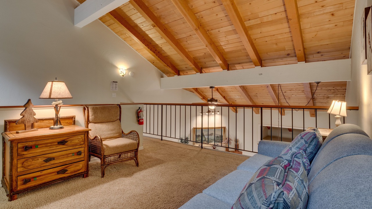Photo of Livingroom in Carnelian Woods