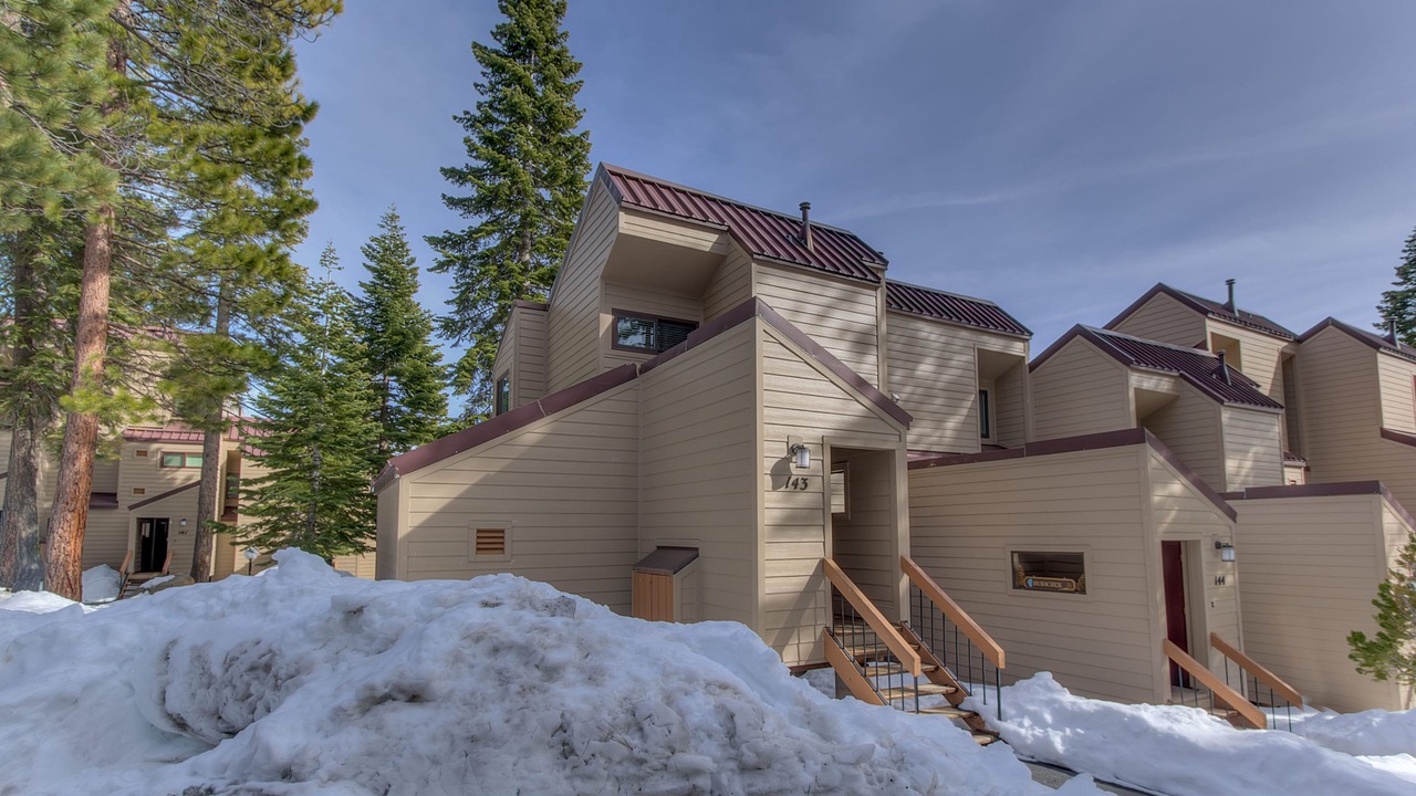 Photo of Outdoor in Carnelian Woods