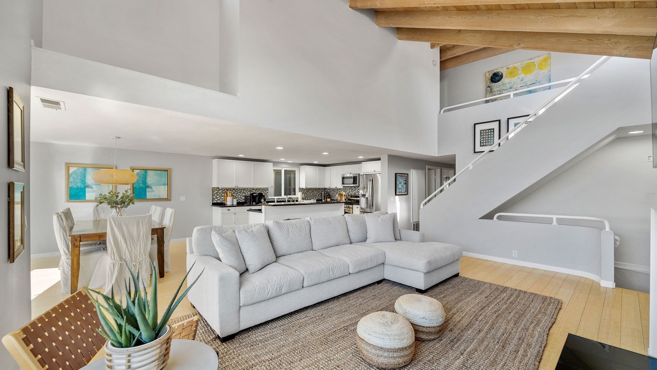 Photo of Livingroom in Hollywood Beach