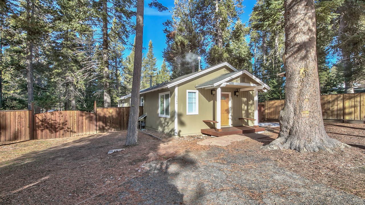 Photo of Outdoor in Country Club Estates
