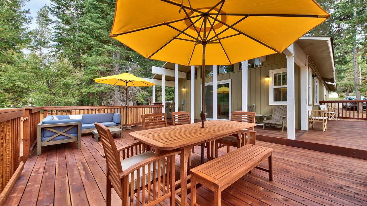 Photo of Outdoor in Country Club Estates