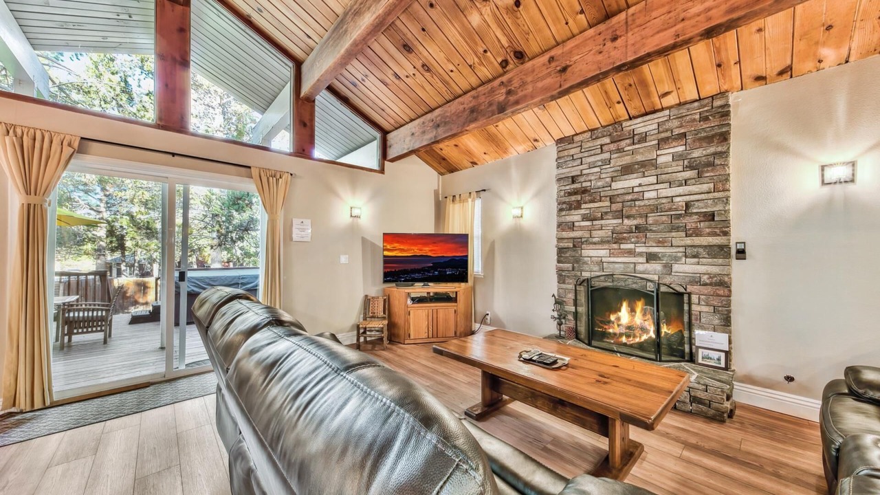 Photo of Livingroom in Country Club Estates