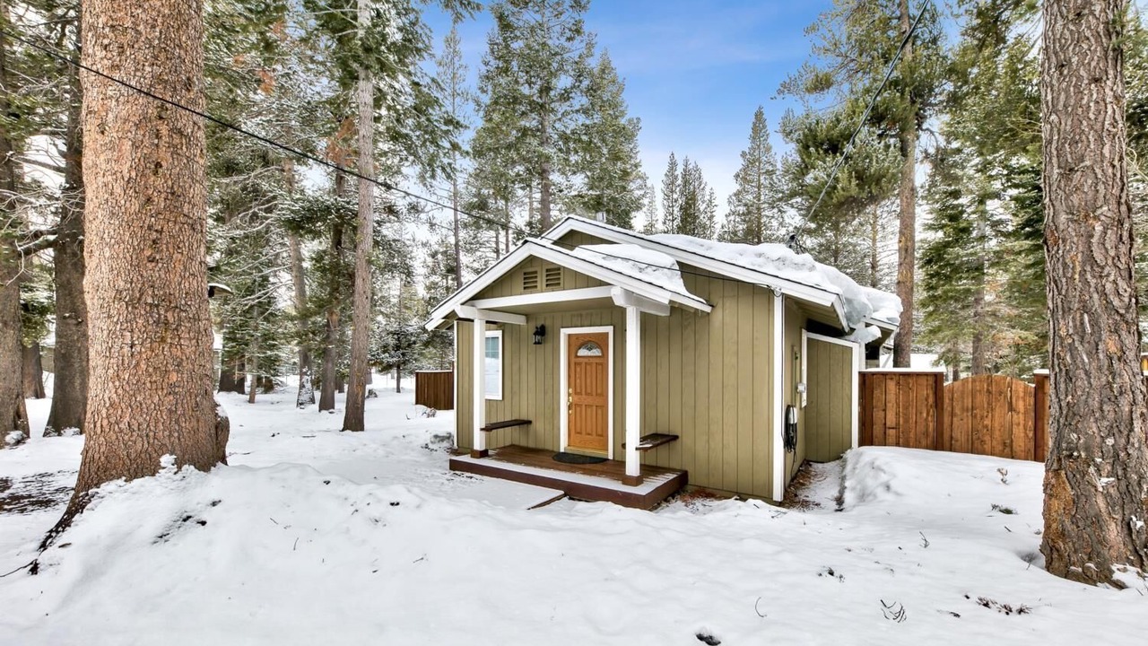 Photo of Outdoor in Country Club Estates