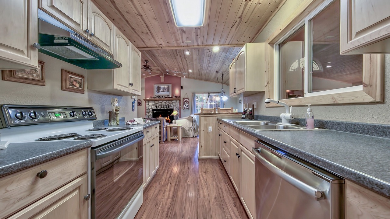 Photo of Kitchen in North Upper Truckee