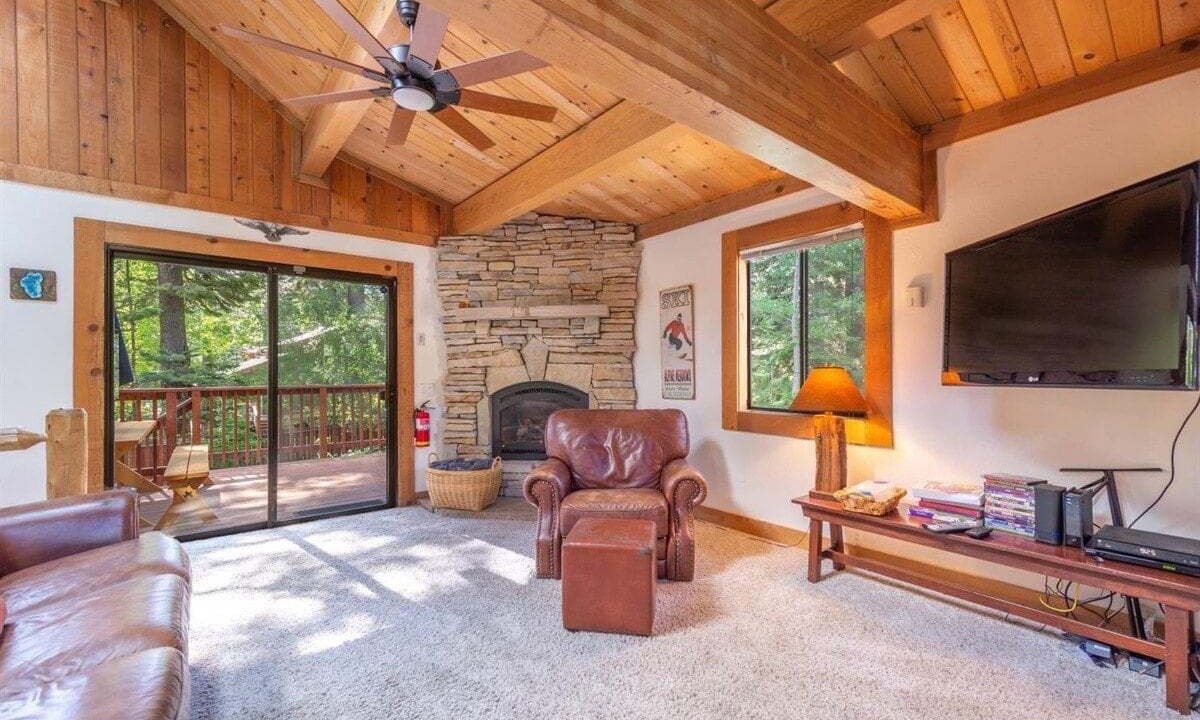 Photo of Livingroom in Lake Forest