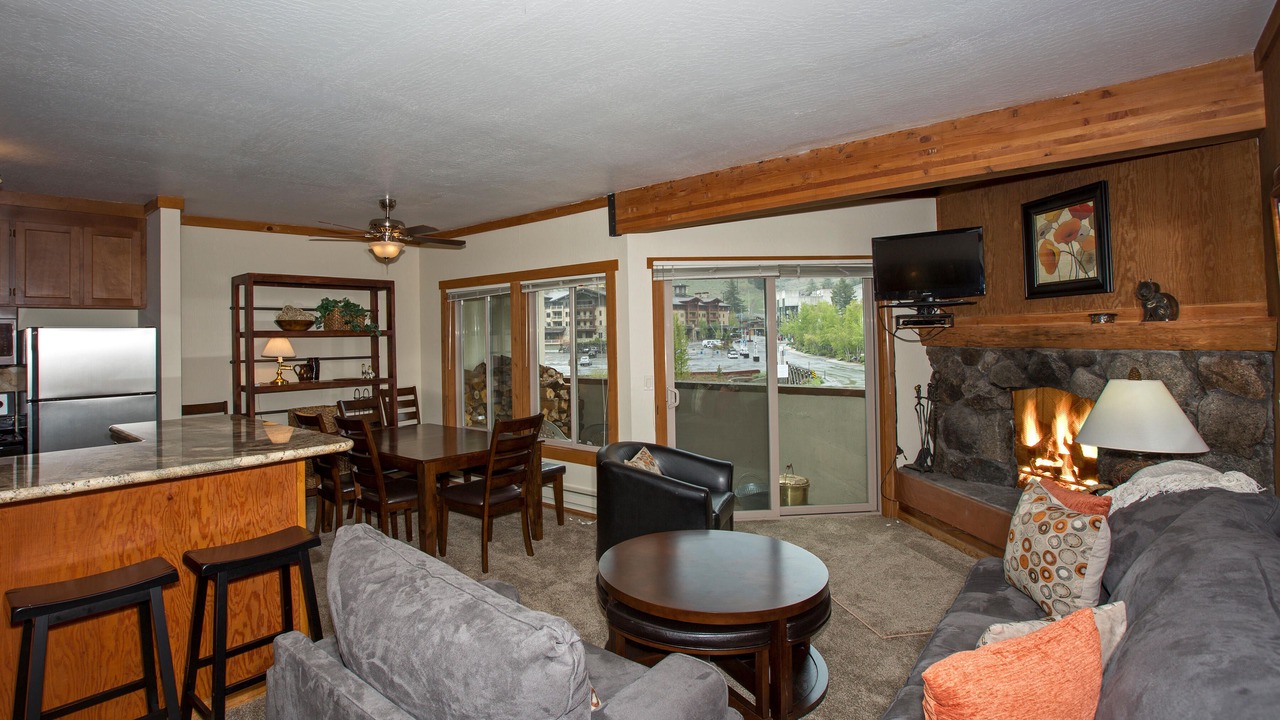 Photo of Livingroom in Olympic Valley
