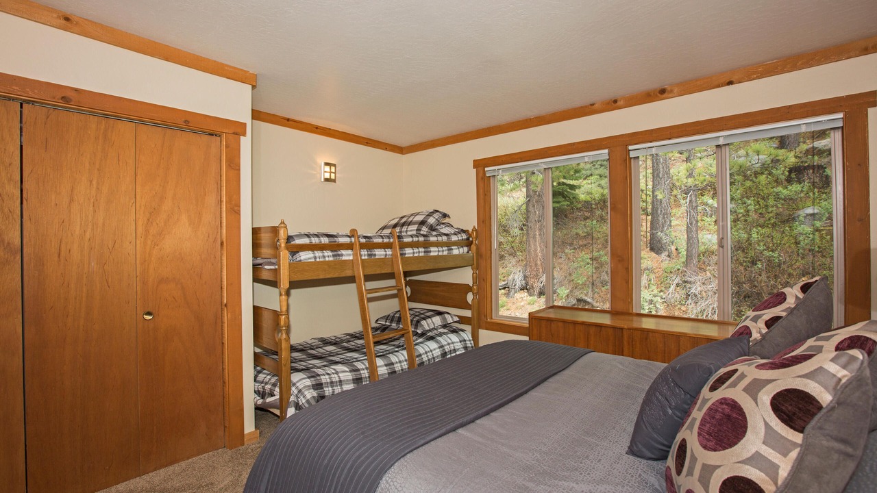 Photo of Bedroom in Olympic Valley