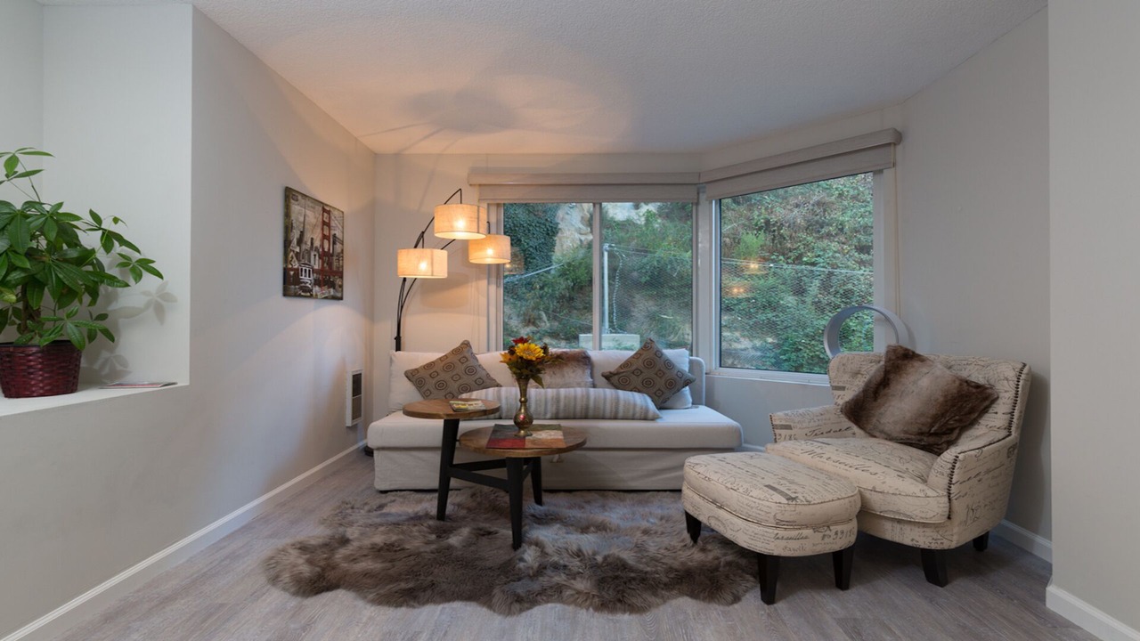 Photo of Livingroom in North Beach