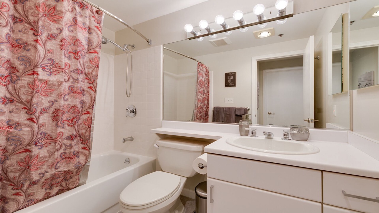 Photo of Bathroom in North Beach