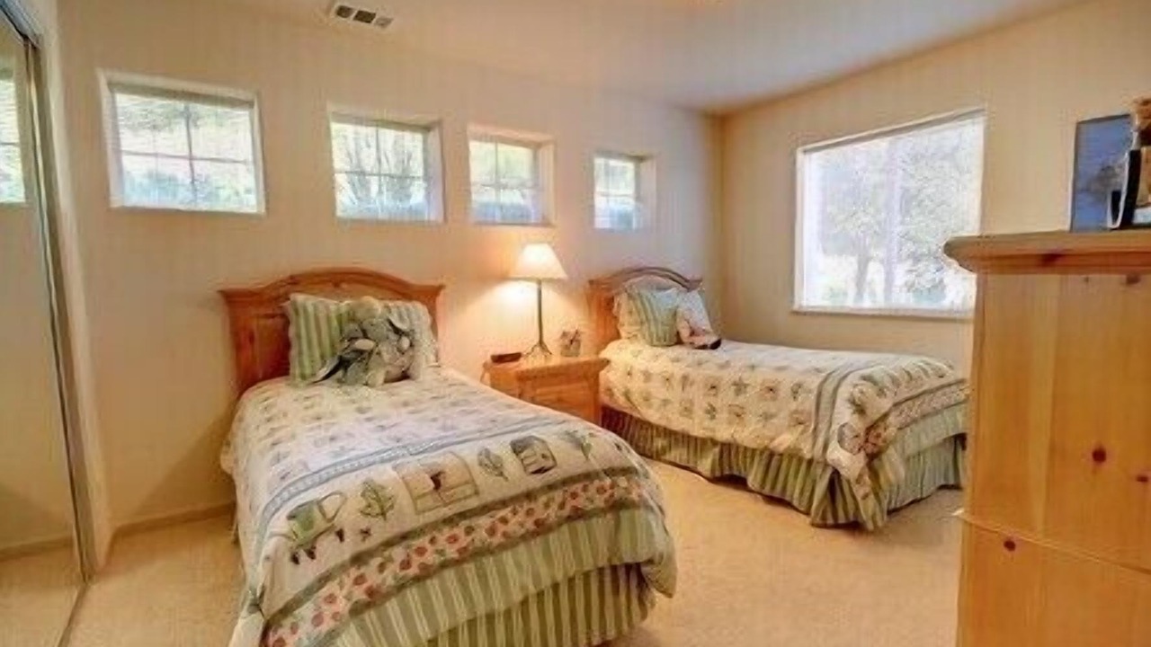 Photo of Bedroom in Marine Terrace