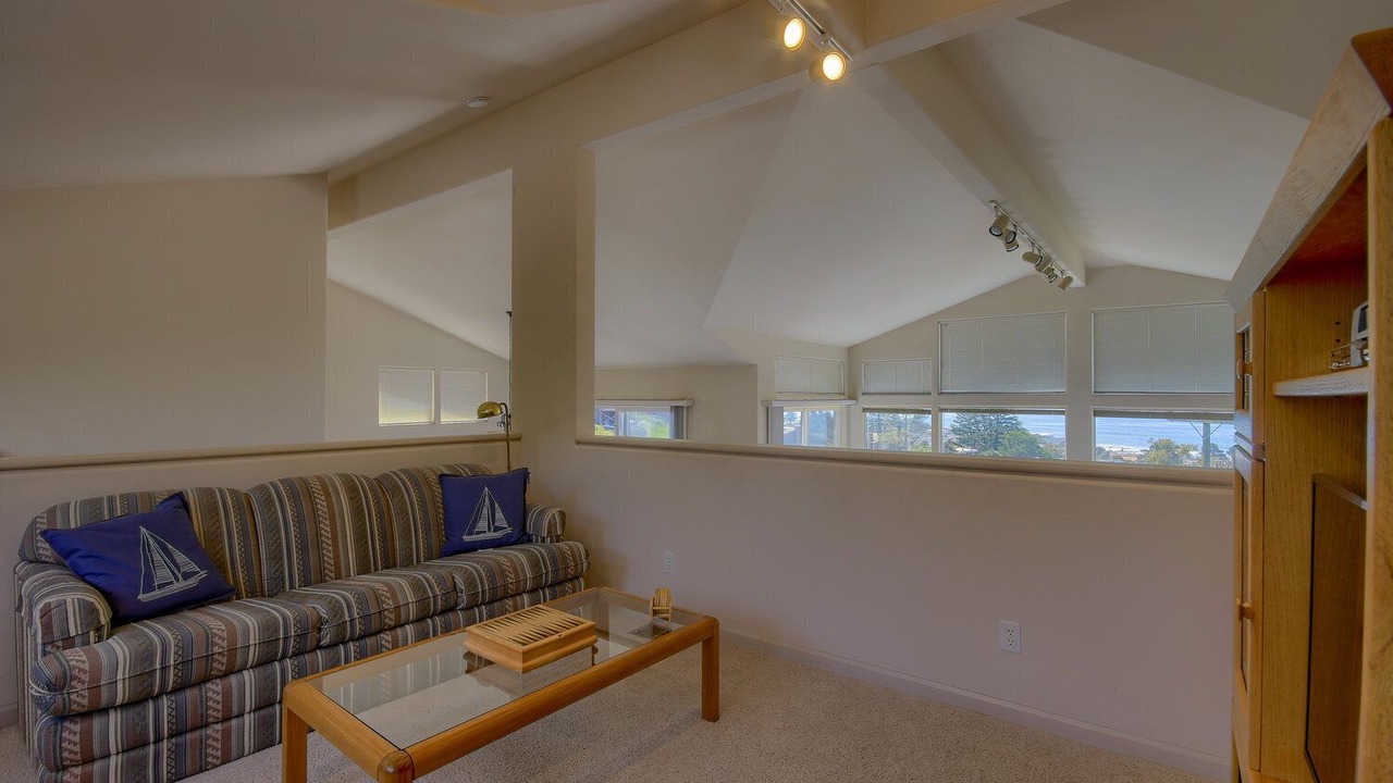 Photo of Livingroom in Marine Terrace