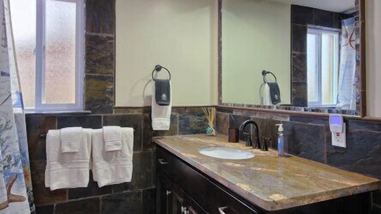 Photo of Bathroom in Marine Terrace