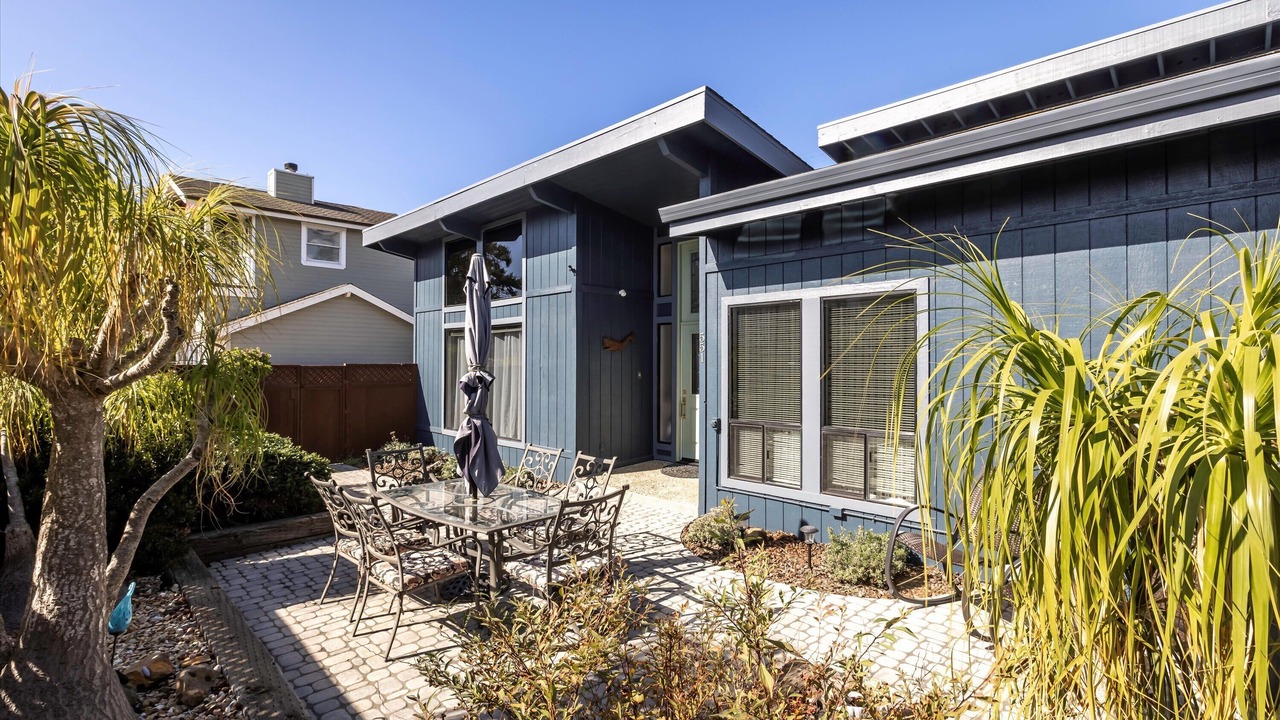 Photo of Outdoor in Park Hill